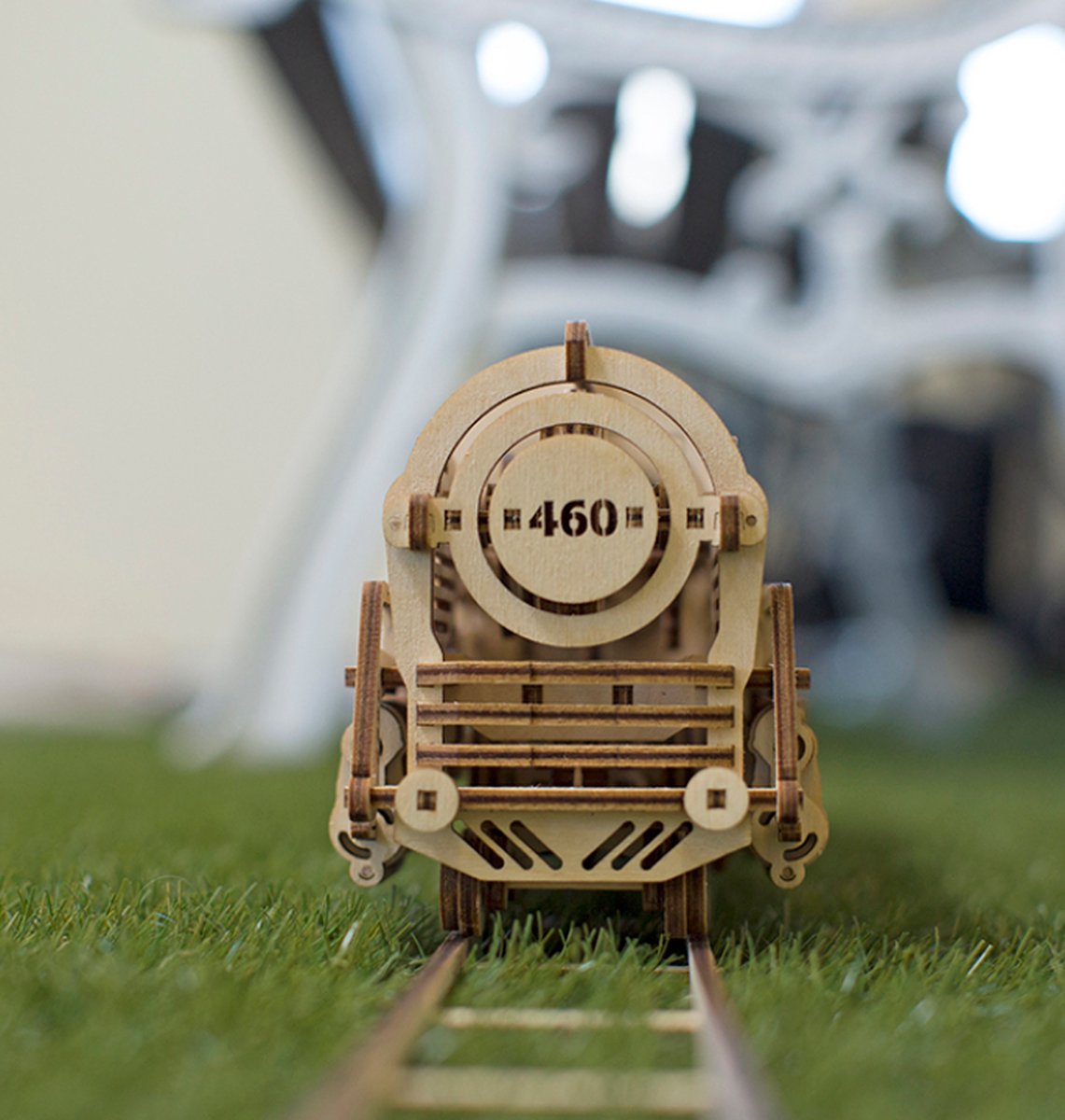 Ugears Modelbouw Hout Locomotief — afbeelding 12