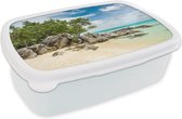 Broodtrommel Wit - Lunchbox - Brooddoos - Strand - Stenen - Zee - Zomer - 18x12x6 cm - Volwassenen