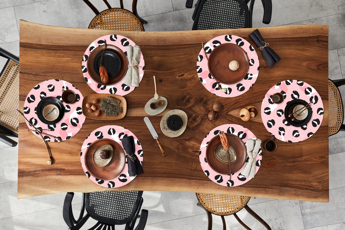 Ronde placemats - Onderlegger - Placemats rond - Panterprint - Deren - Design - Roze - 6 stuks