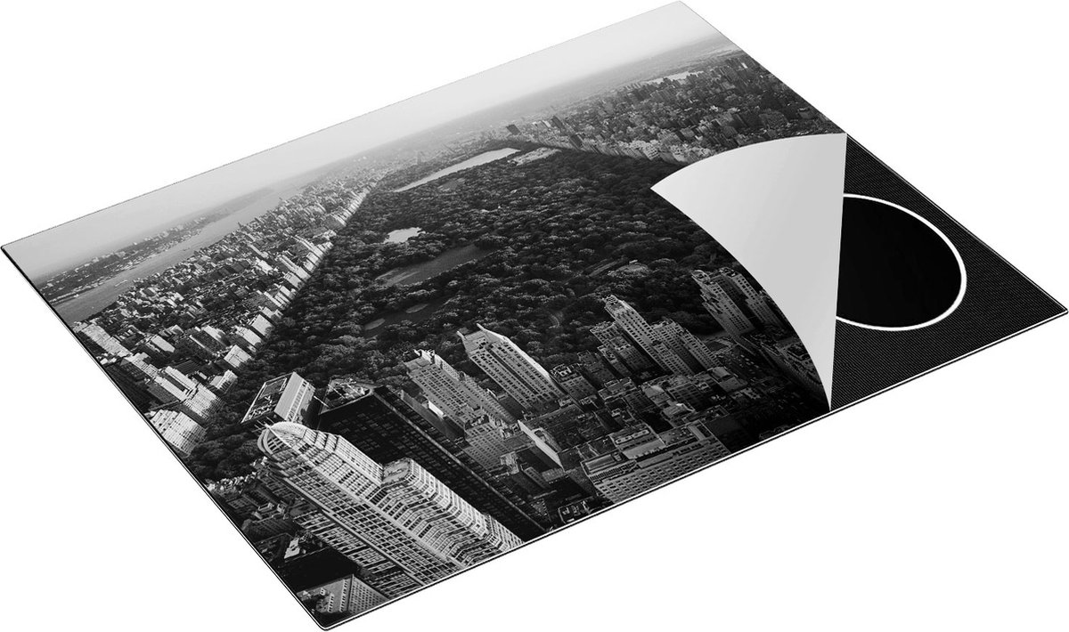 Chefcare Inductie Beschermer Central Park in New York met Wolkenkrabbers - Zwart Wit - 77x59 cm - Afdekplaat Inductie - Kookplaat Beschermer - Inductie Mat