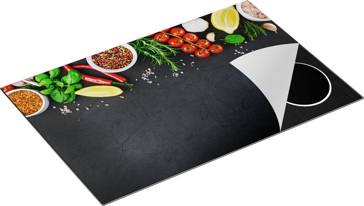 Chefcare Inductie Beschermer Kruiden met Groenten op een Zwarte Plaat - 81,6x52,7 cm - Afdekplaat Inductie - Kookplaat Beschermer - Inductie Mat