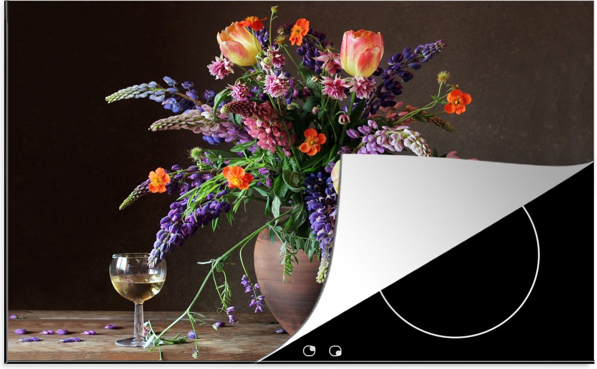 KitchenYeah® Inductie beschermer 81x52 cm - Stilleven - Wijn - Bloemen - Kookplaataccessoires - Afdekplaat voor kookplaat - Inductiebeschermer - Inductiemat - Inductieplaat mat