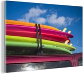 Glasschilderij - De surfplanken vastgemaakt aan het dak van een auto - 30x20 cm - Acrylglas Schilderijen - Foto op Glas