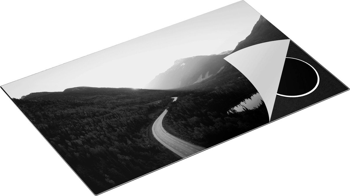 Chefcare Inductie Beschermer Weg Door het Bergen Landschap - Zwart Wit - 85x55 cm - Afdekplaat Inductie - Kookplaat Beschermer - Inductie Mat