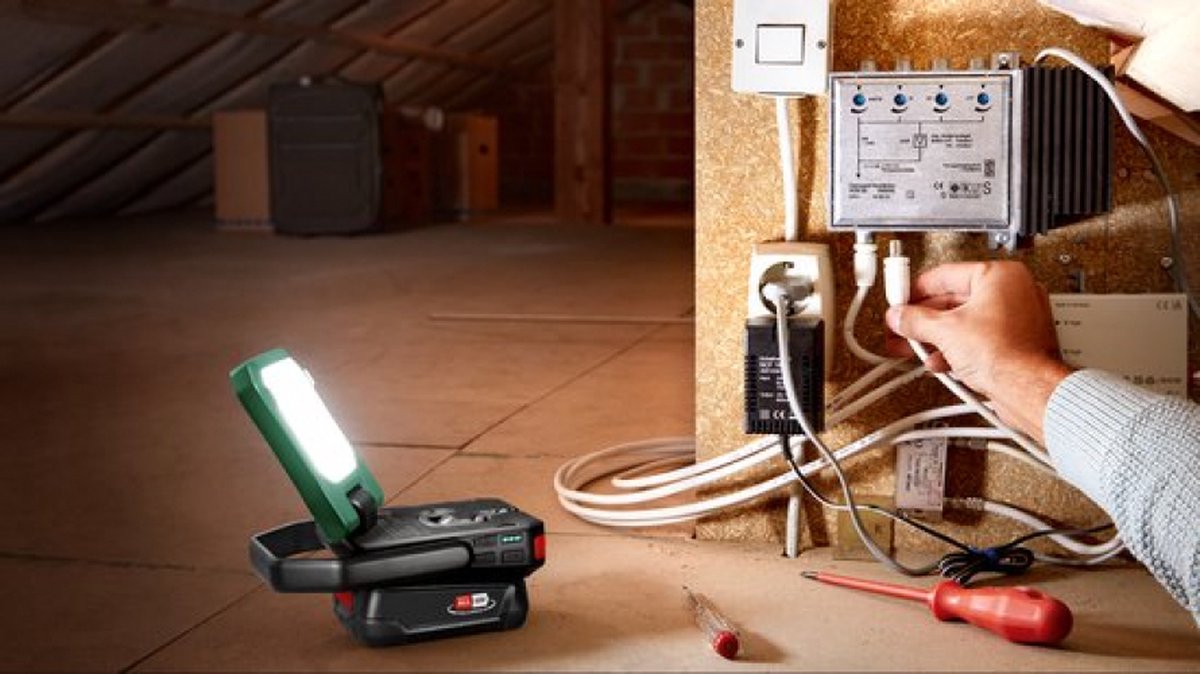 Bosch Easyspotlight 18V-400 Akülü Lamba (Solo) Fiyatı