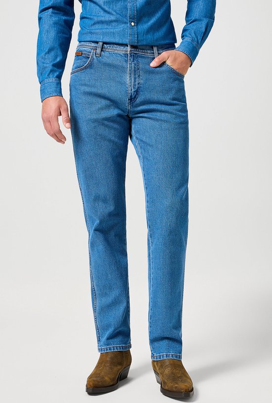 Wrangler Authentics Klassieke jeans met comfortabele taille voor heren, Zwart, 34W / 30L