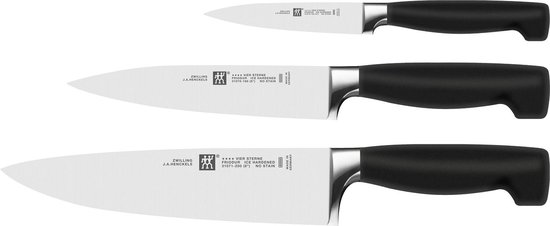 Drie ZWILLING ****FOUR STAR messen met zwarte handvatten en stalen lemmet.