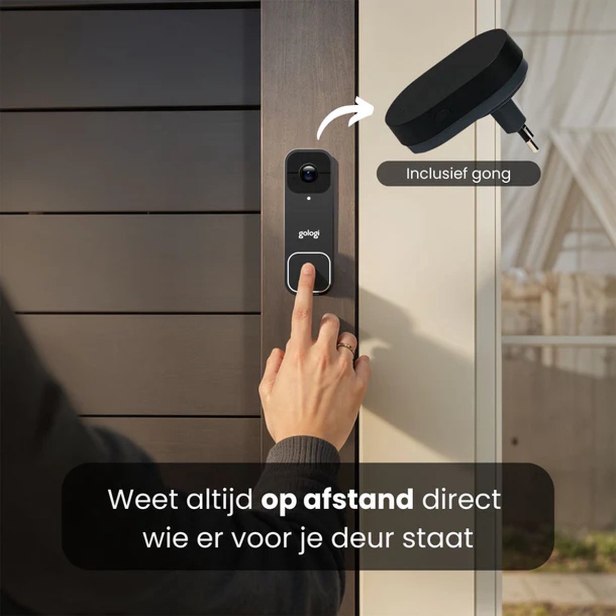 Afbeelding 2 van Gologi Video Deurbel - Slimme Deurbel met Camera en WiFi - HD Video Kwaliteit - Draadloos op Accu - Inclusief Muurbeugel en Chime - Night Vision - Waterdicht - Zwart