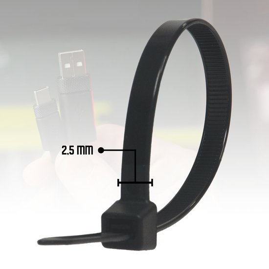 Zwarte kabelbinder van 2,5 mm breed.