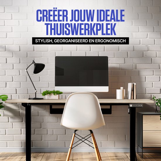 Bureau met zwart onderstel, eiken blad, witte stoel en bureaulamp. Opgeruimde werkplek.