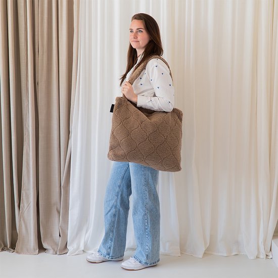 Wallabag Sharpa Teddy Brown van Anna + Nina — afbeelding 3