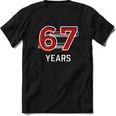 67 Years - Feest kado T-Shirt Heren / Dames - Rood / Grijs - Perfect Verjaardag Cadeau Shirt - grappige Spreuken, Zinnen en Teksten. Maat S