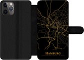 Bookcase Geschikt voor iPhone 11 Pro telefoonhoesje - Hamburg - Kaart - Goud - Met vakjes - Wallet case met magneetsluiting