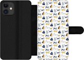 Telefoonhoesje Geschikt voor iPhone 12 Pro telefoonhoesje - Patroon - Kat - Poes - Jongens - Meisjes - Kinderen - Kindje - Met vakjes - Wallet case met magneetsluiting