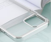 Mobigear Hoesje geschikt voor Apple iPhone 12 Telefoonhoesje Flexibel TPU | Mobigear Royal Backcover | iPhone 12 Case | Back Cover - Transparant /Zilver | Transparant,zilver
