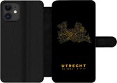 Bookcase Geschikt voor iPhone 12 Pro Max telefoonhoesje - Utrecht - Kaart - Nederland - Black and gold - Met vakjes - Wallet case met magneetsluiting
