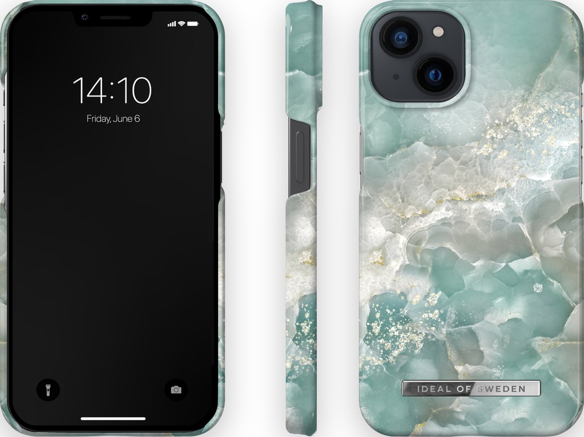iDeal Of Sweden Fashion Case iPhone 13 Azura Marble bol