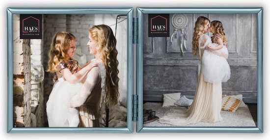 Cadre photo double bleu clair avec des photos de mères et filles.