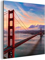 Wanddecoratie Metaal - Aluminium Schilderij Industrieel - Kleurrijke zonsondergang boven de Golden Gate Bridge in San Francisco - 90x90 cm - Dibond - Foto op aluminium - Industriële muurdecoratie - Voor de woonkamer/slaapkamer
