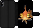 Bookcase Geschikt voor iPhone XS Max telefoonhoesje - Goudvis - Zeedieren - Ogen - Met vakjes - Wallet case met magneetsluiting