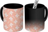 Magische Mok - Foto op Warmte Mokken - Koffiemok - Vlinders - Patronen - Roze - Magic Mok - Beker - 350 ML - Theemok