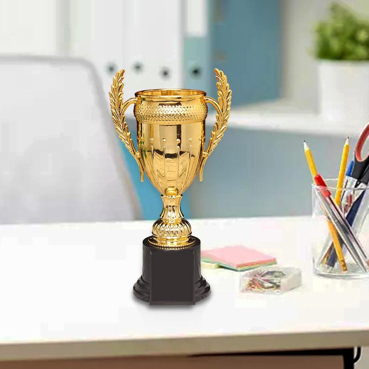 Trofee Beker - Prijs Cup Speelgoed - Competitie Prijsuitreiking - Afgeronde Hoeken - Tot 27 cm - Goud