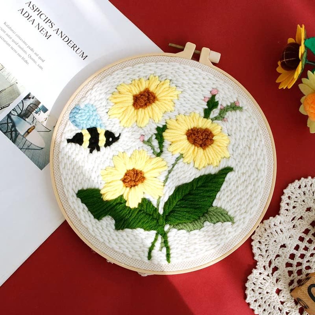 Majami Borduurset DIY borduurlijst bloemen bijen Ø 18 cm schilderij wanddecoratie beginners cross stitch borduursel starter kit
