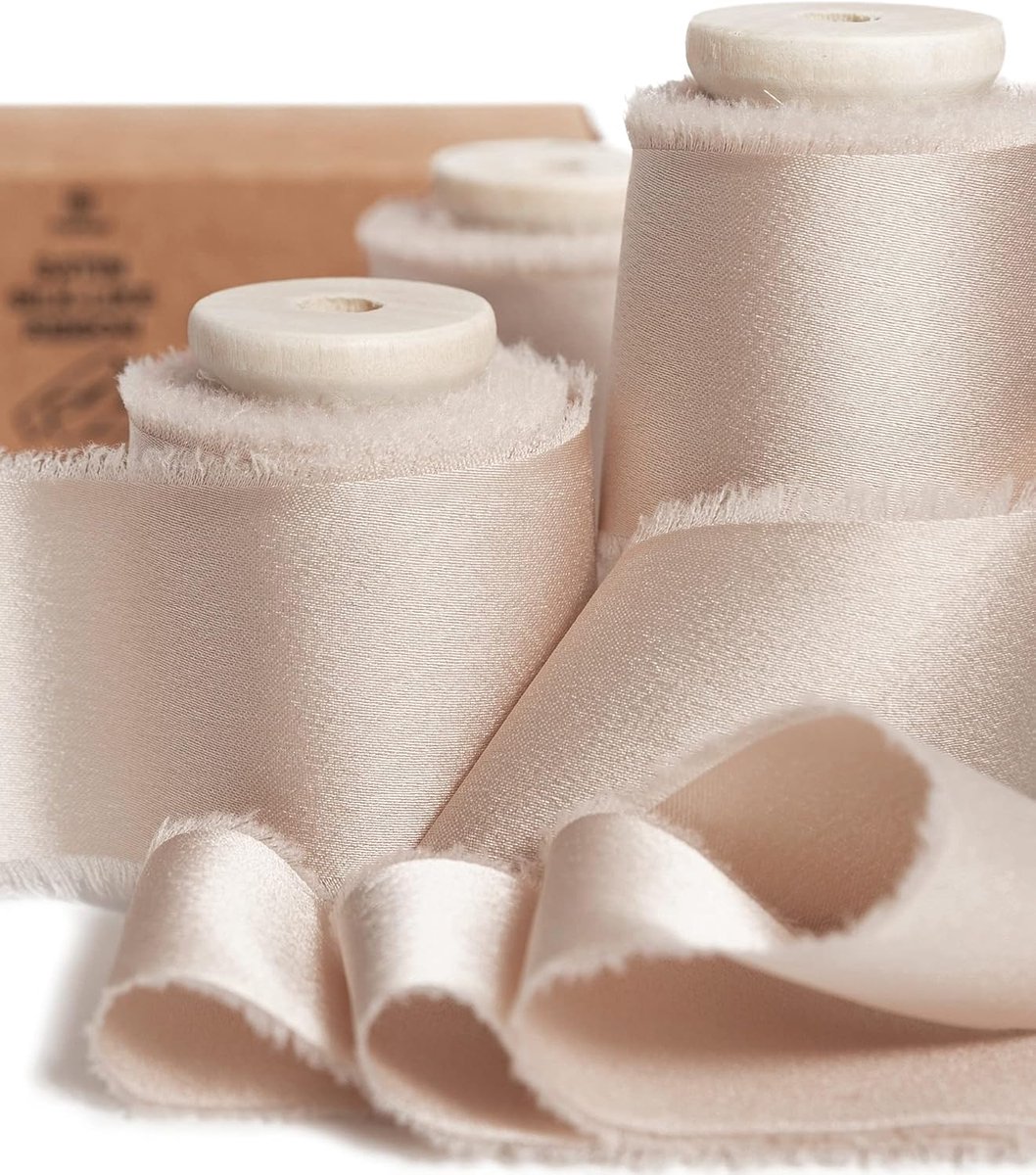 Licht Nude Stoffen Lint, 3,8 cm x 13,7 m met Houten Spoel, Handgemaakte Franje Linten voor Cadeauverpakking, Feestelijke Decoraties, DIY Handwerk, Bruidsboeketten Bruiloft