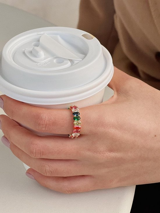 Eternity Rainbow Ring Band Ring voor Dames Meisjes 18K Vergulde Ovale Veelkleurige Zirconia Eternity Ring — afbeelding 3