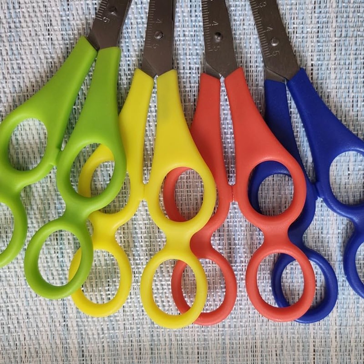 Therapeutenschaar 4 stuks - kinderleerschaar met dubbele handgreep - veilig en ergonomisch - ideaal voor knutselen - ShopVlot