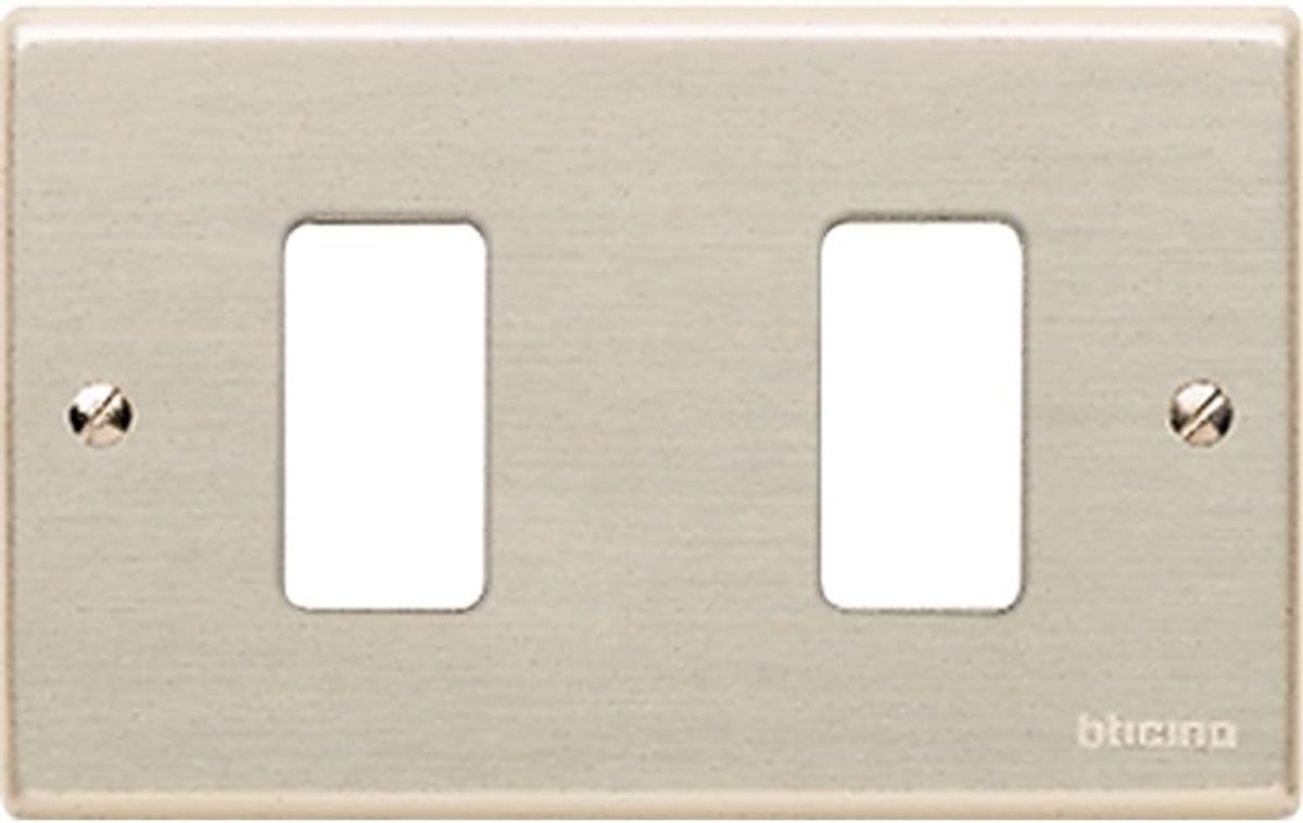 Magic plaat - Combinatiedoos afdekplaat - Installatie afdekplaten - Met 2 schroeven - Standaard maat - Aluminium