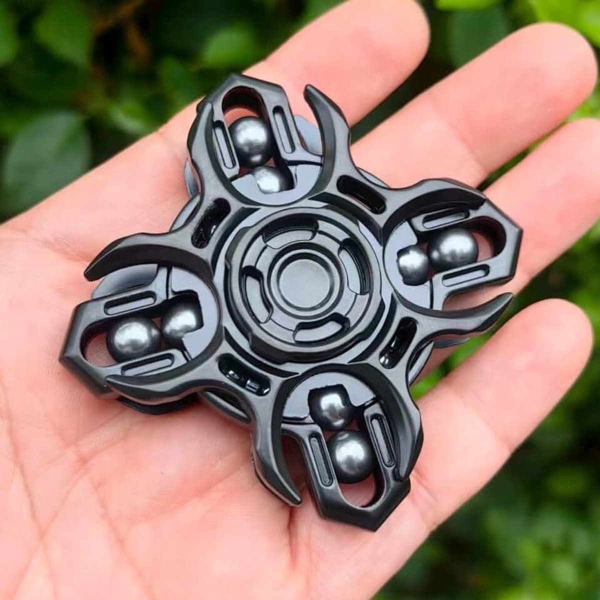 Fidget Sliders Tuning Fork Vingertop Gyroscoop Stressverlichting Speelgoed voor Volwassenen Verbetert Concentratie en Ontspanning Lange Draaitijd Magnetisch Metaal Speelgoed (Zwart)