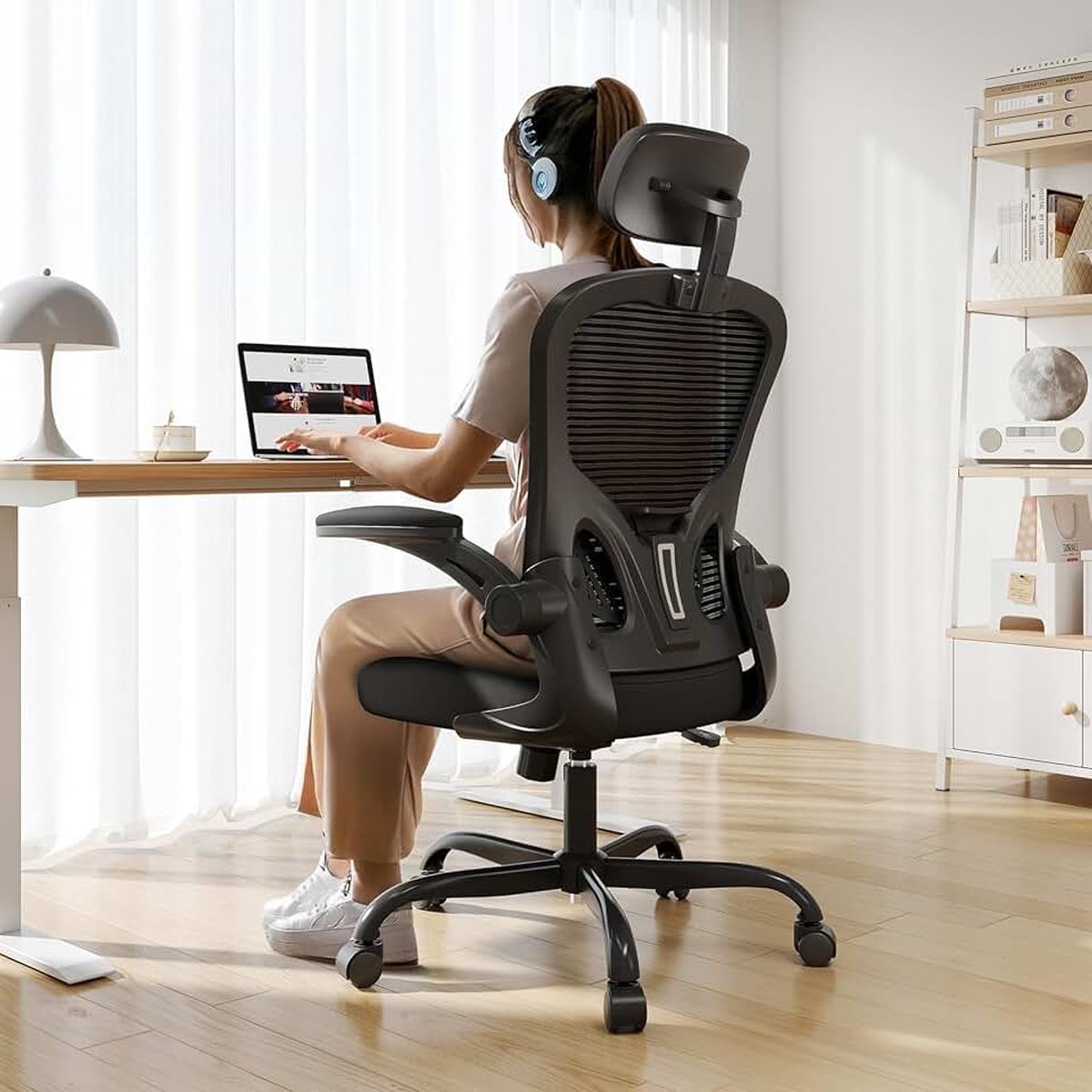 Bureaustoel, Ergonomische Bureaustoel met een Draagvermogen van 150 kg, Hoge Rugleuning Voor Comfortabel Werken Gedurende Lange Uren, 360° Draaibare Bureaustoel met Verstelbare Lendensteun