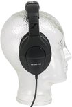 Zijkant van zwarte Sennheiser HD 280 Pro koptelefoon op een etalagekop.