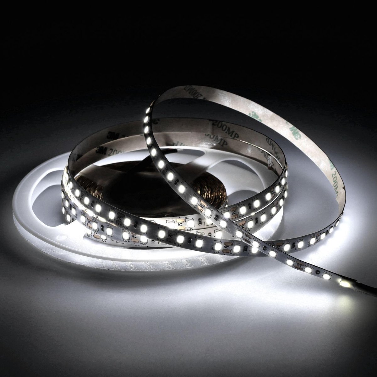 SnelShoppen - LED Strip 5m 12V Binnenverlichting IP20, Koud Licht 6000K, 120 LEDs/m, SMD2835, Decoratie voor Slaapkamers, Woonkamers, Meubels, Zelfkle