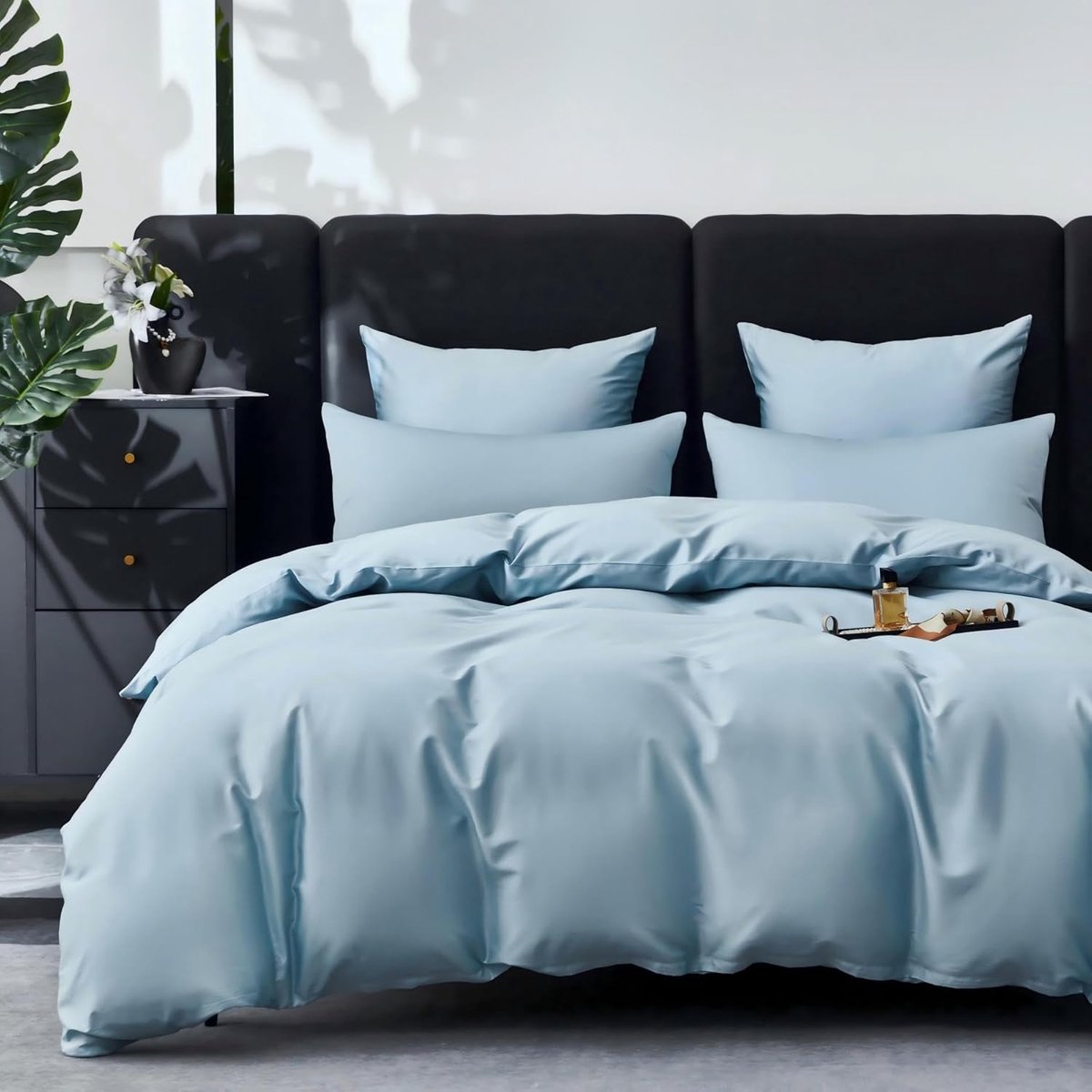 SnelShoppen - Luxe Mako Satin Bedlinnen Set 200 x 220 cm in Lichtblauw, 100% Katoen, Zachte en Ademende Dekbedovertrek met Rits en 2 Kussenslopen 80 x