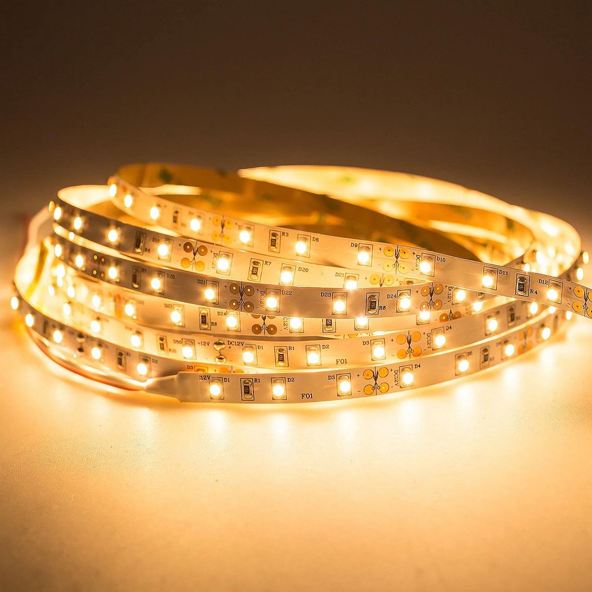 SnelShoppen - Dimmable LED Strip 12V/24W Warm White 2700K - 5m Zelfklevend en Uitbreidbaar voor Feest, Tuin, Keuken en Camping