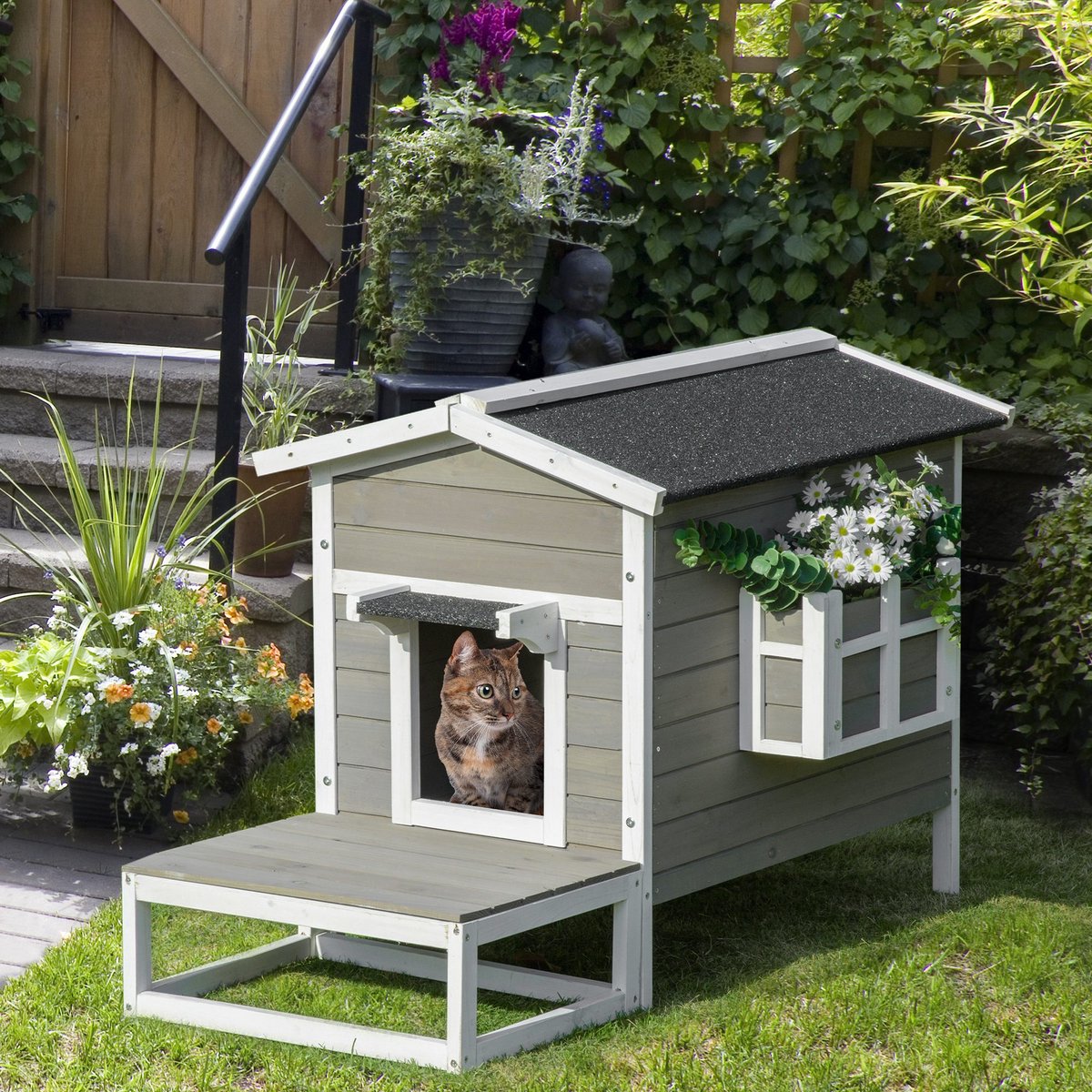 Wishdor Kattenhuis - Met terras en balkon - Verhoogde vloer en voor- en achterdeur - Voor buiten - Houten constructie - Grijs en wit - 115 x 66,5 x 74,7 cm