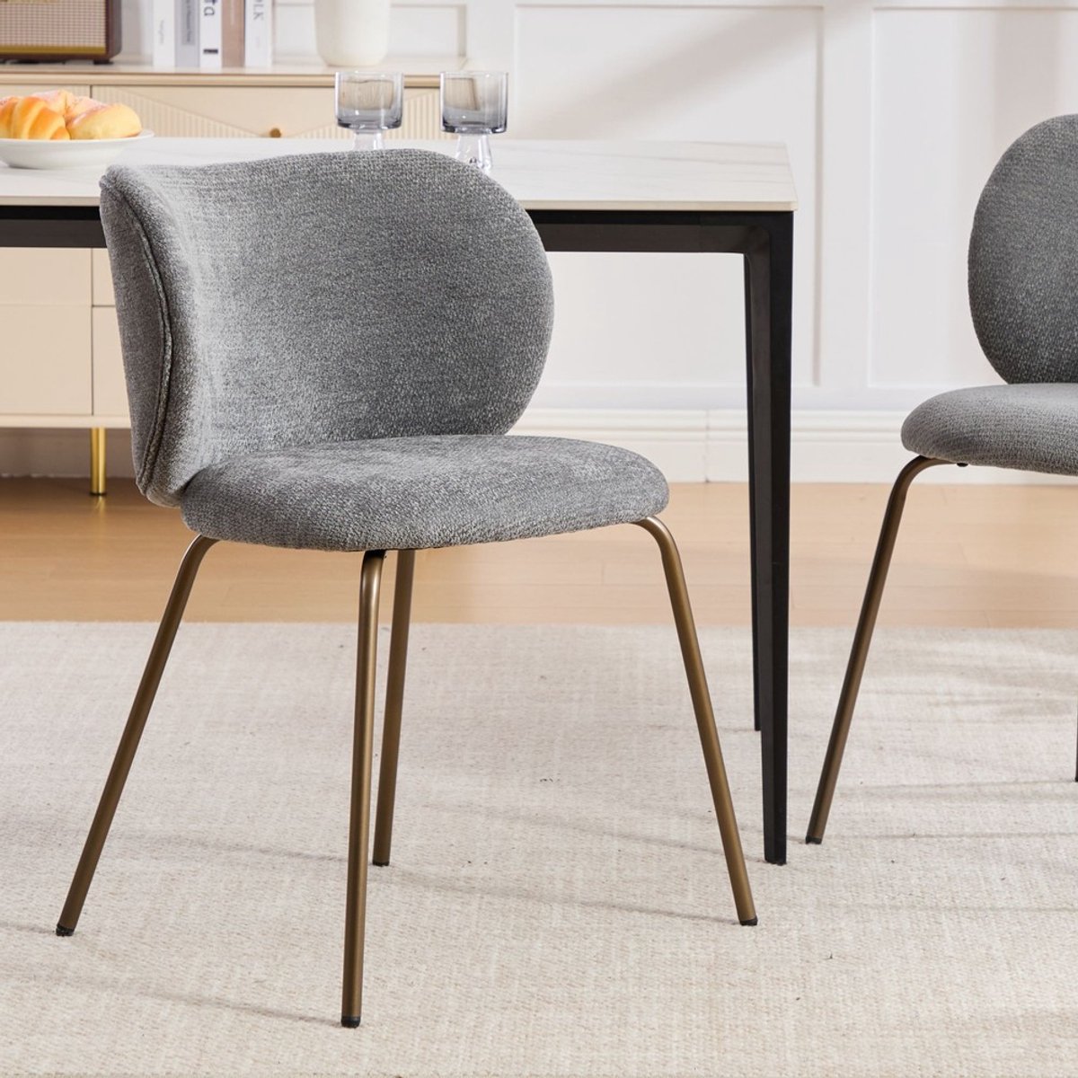 Pugsdrly Eigentijdse chenille eetkamerstoelen, comfortabele gebogen rugleuning met zachte bekleding, bronzen metalen poten – Geef uw keuken een upgrade met modern comfort en stijl, set van 1, grijze kleur, DE1897GR