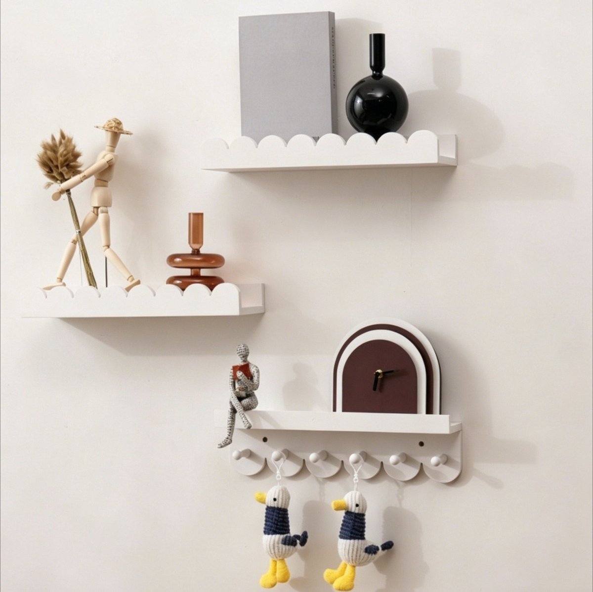 Set van 3 Witte Houten Wandplanken, Zwevend Design, Decoratieve Opbergruimte voor Kinderkamer, Babykamer en Badkamer - Ideaal voor Boeken, Planten en Speelgoed