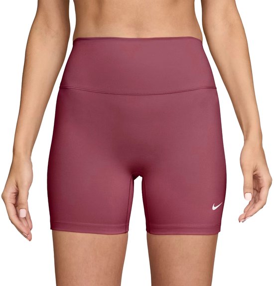 Roze Nike korte sportbroek voor dames met hoge taille, 5 inch, met logo op linkerbeen.