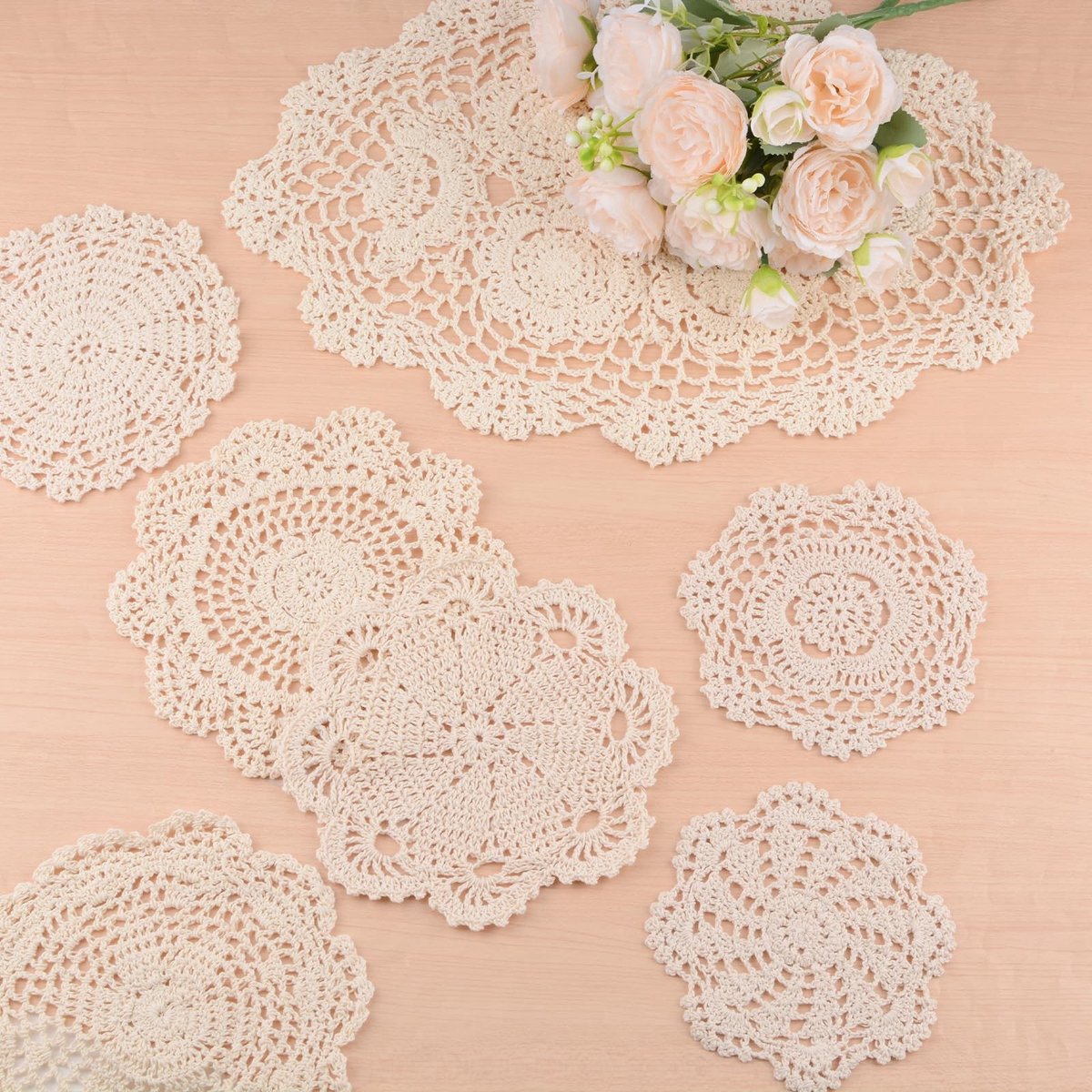 Omgoods - Handgemaakte gehaakte kanten doilies - 19 stuks vintage beige katoenen onderzetters