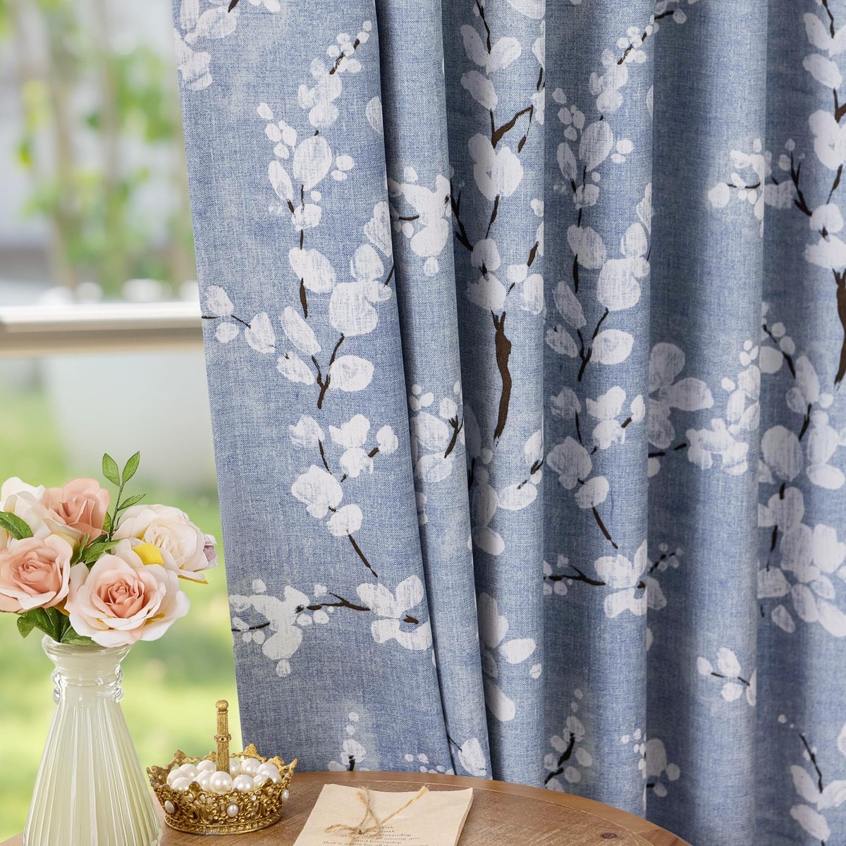 Omgoods - Blauwe Bloemen Blackout Gordijnen - 54 Inch met Oogjes voor Kinderkamer en Woonkamer