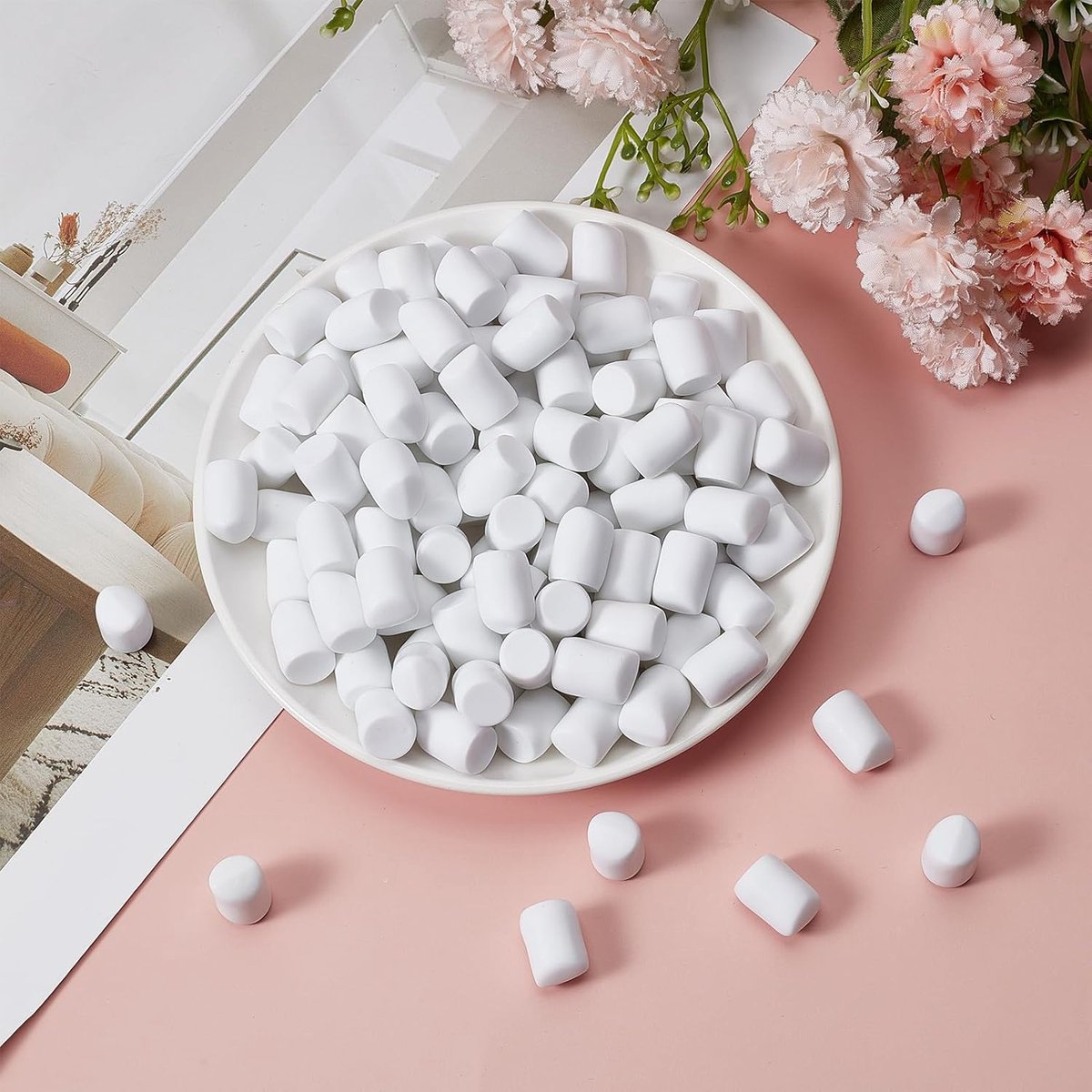 1200 Stuks Nep Witte Marshmallow Losse Mini Realistische Marshmallow Decoraties Suikerspin Patroon Nep Charm Kawaii Flatback voor DIY