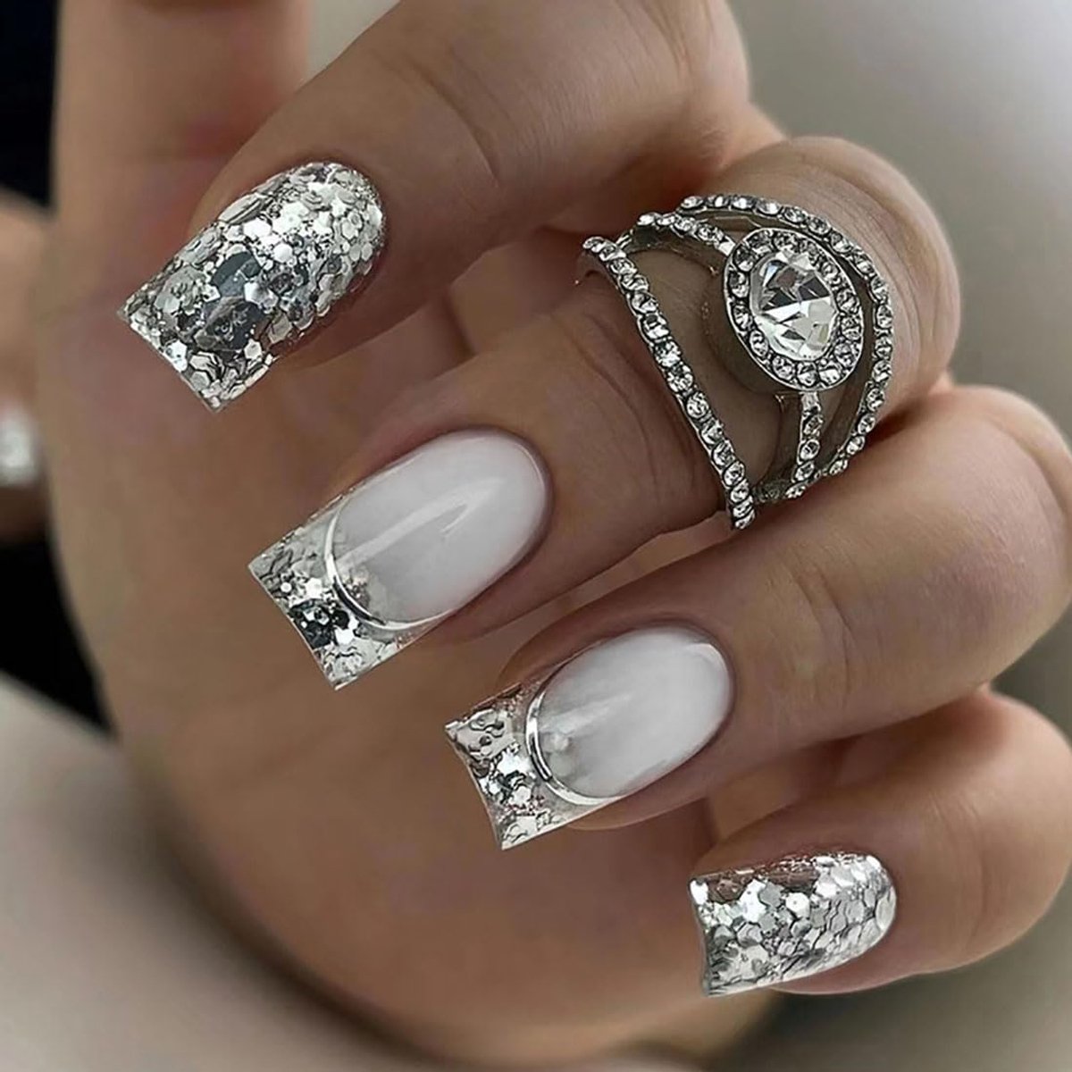 24 stuks korte vierkante zilveren nepnagels, gradiënt glitter kunstnagels pailletten Press-on nagels voor vrouwen en meisjes