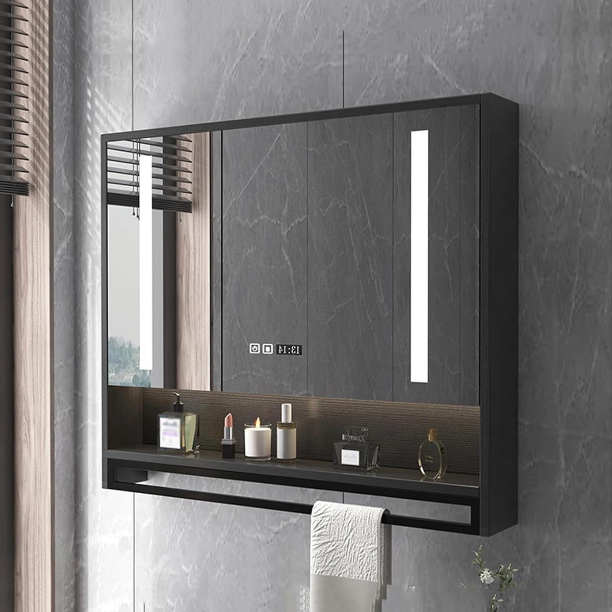 Badkamermeubel met spiegel - Medicijnkastje spiegelkast - Badkamer opbergen - Snelle ontwaseming - 70 cm - Zwart