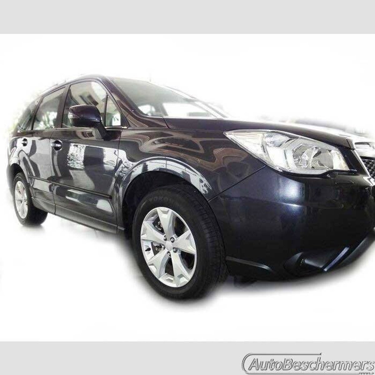 Stootlijsten set zwart voor Subaru Forester 2012-. De stootstrips zijn zelfklevend. Set a 4 stuks (#0011)