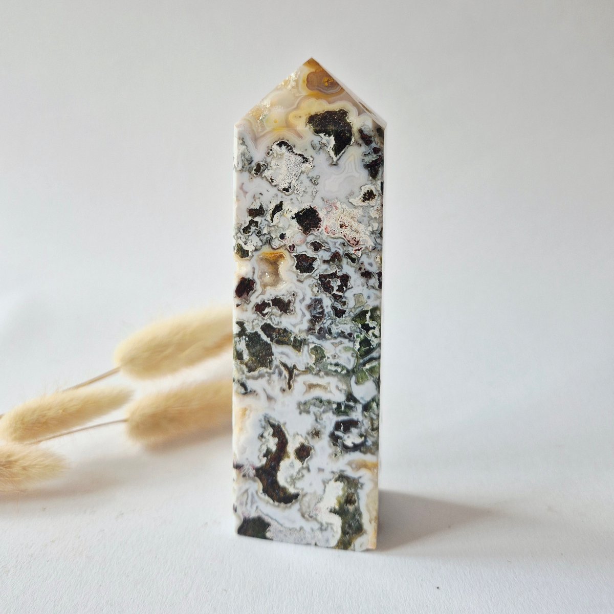 Oceaan Jaspis Toren 322 gram – Unieke Edelsteen met Druzy