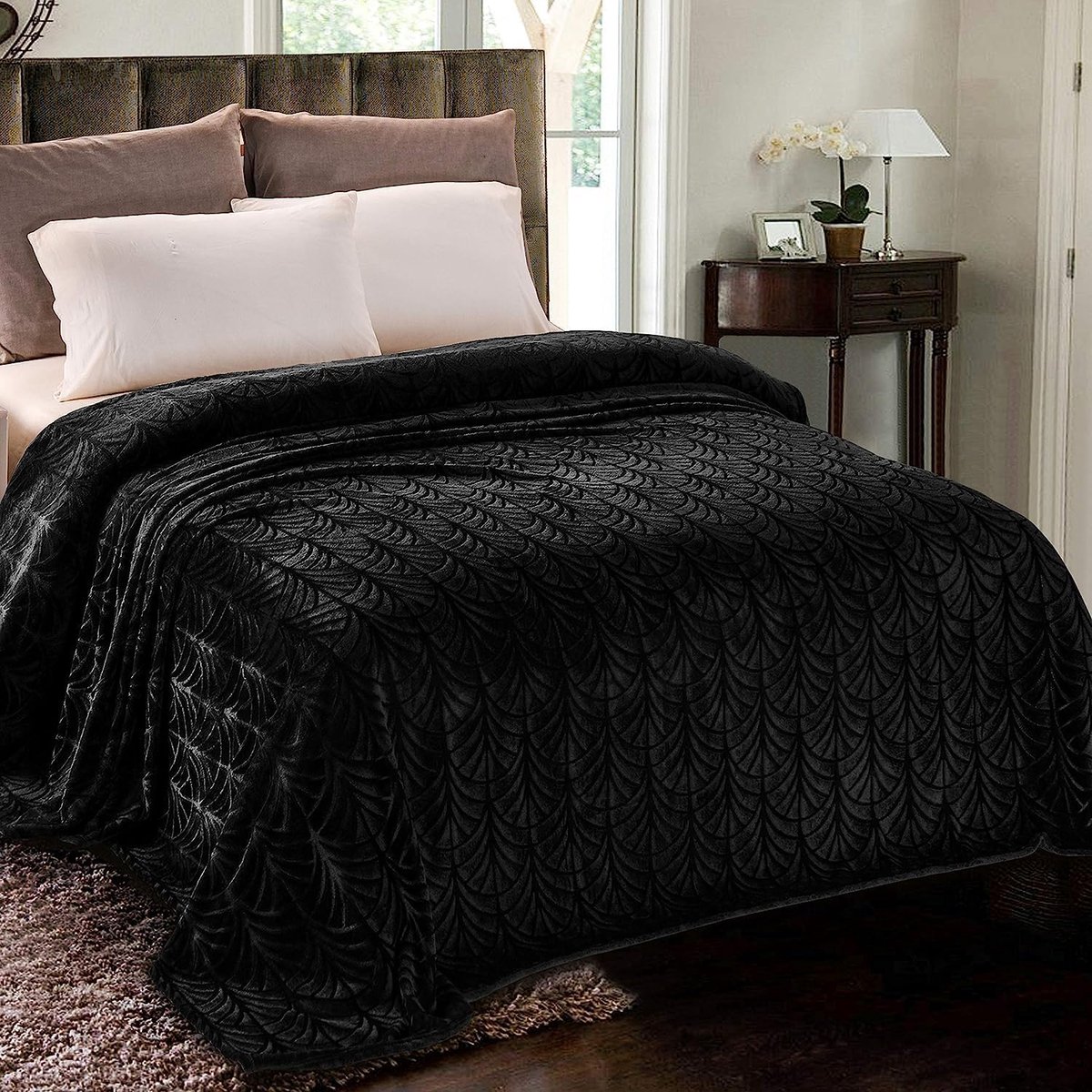 SnelShoppen - Whale Flotilla Knuffel Dekbedovertrek met Bladpatroon, Warme Bedsprei, Super Zachte Flanellen Deken 220 x 240 cm, Zwart voor Sofa en Bed