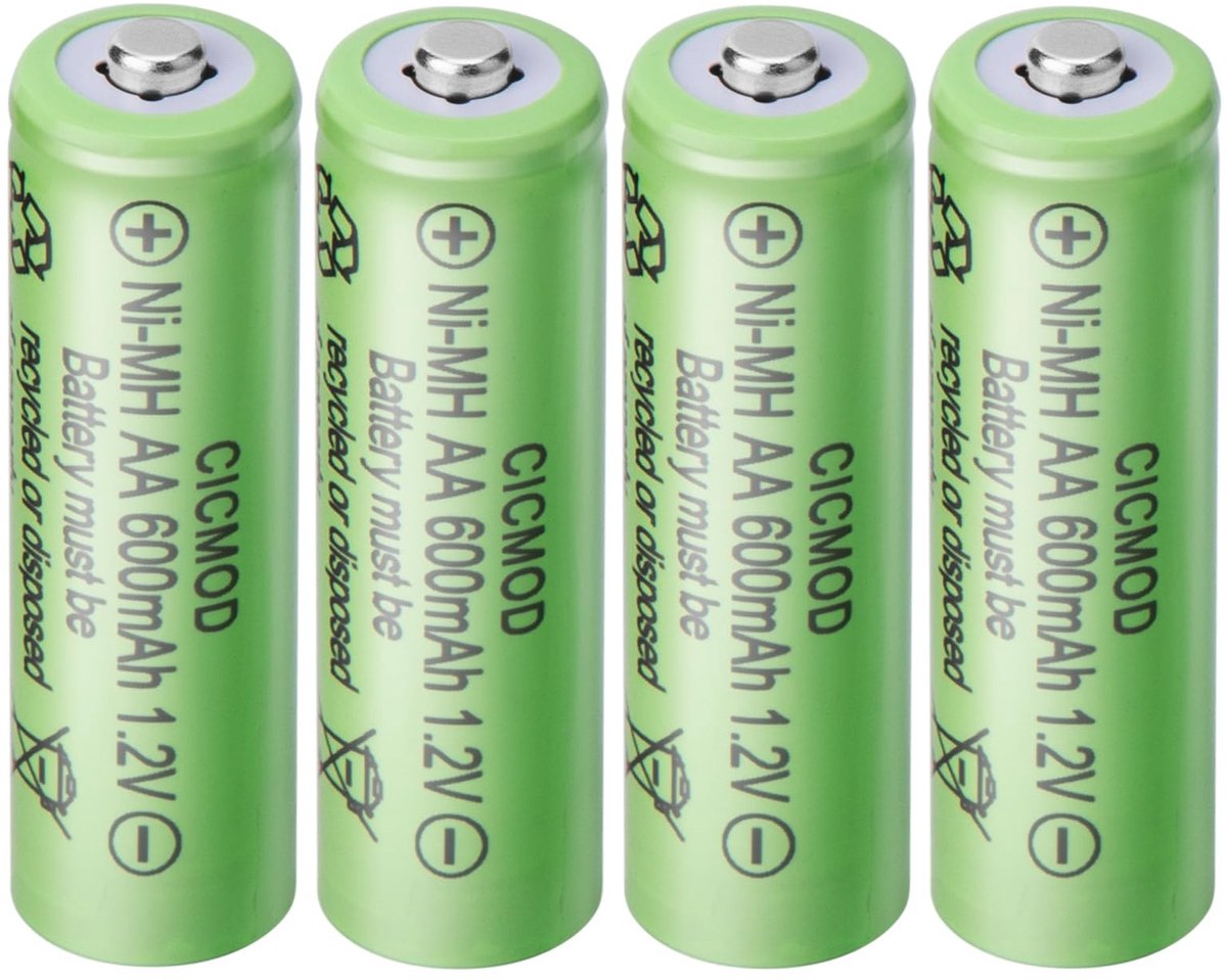 SolidKeus - 4 Stuks Oplaadbare AA Batterijen voor Zonne-energie
